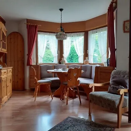 Baerenhuesli No 2 Ferienhaus
